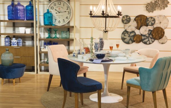 Mesa de Jantar Saarinen Tulipa Redonda - 107 cm - Laca Acetinada Branca com Vidro - Imagem 3