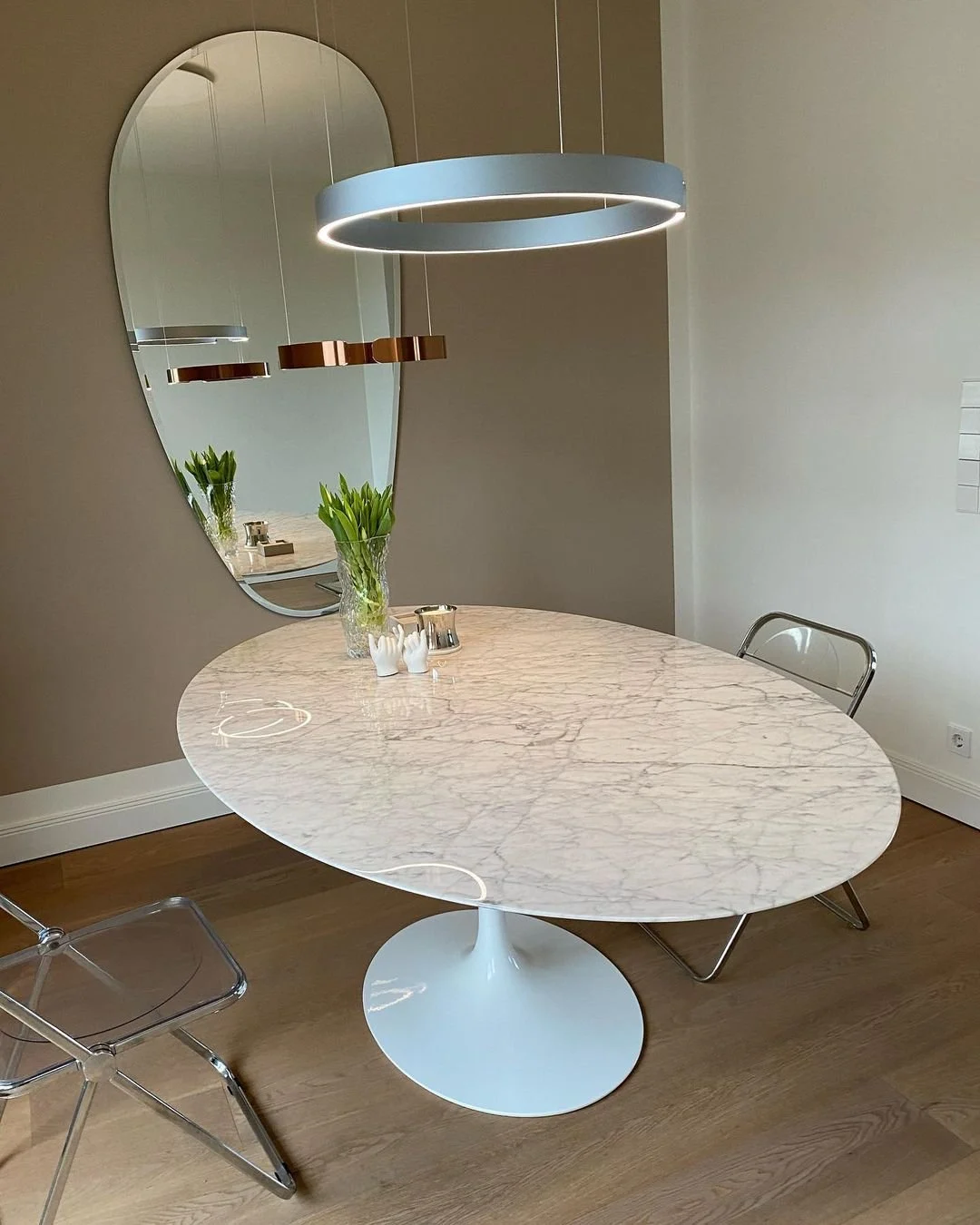 Mesa de Jantar Saarinen Tulipa - Oval - 198x122 cm - Marmore Carrara - Imagem 7