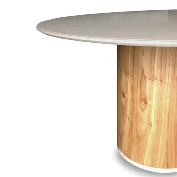 Mesa de Jantar Noêmia Redonda 107 cm com Base em Madeira e Tampo Laca Off White com Vidro - Imagem 5